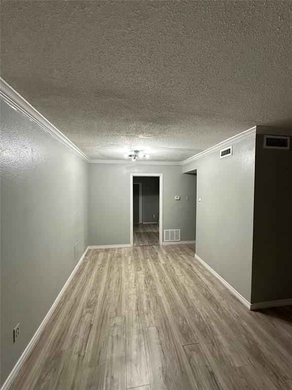 9852 Brockbank Dr - Photo 2 of 9