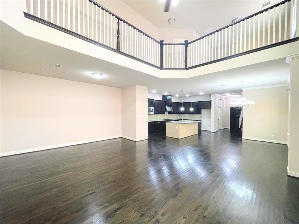 6622 Deleon St - Photo 6 of 33