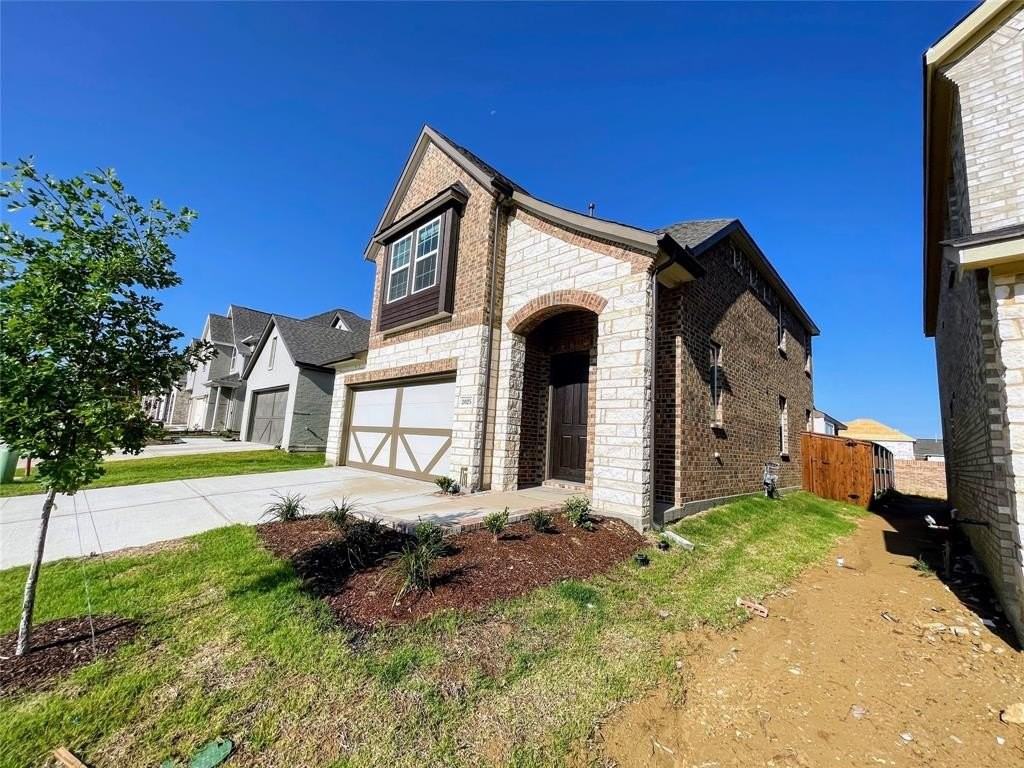 2025 Dove Creek Ln - Photo 4 of 31