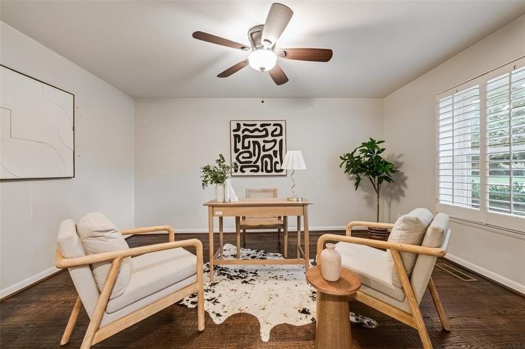 6848 Town North Dr - Photo 5 of 32