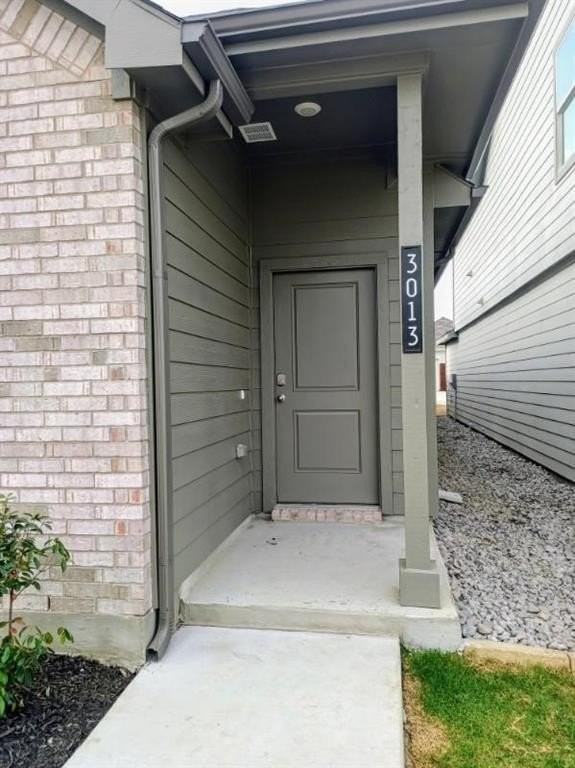 3013 Pecan Farm Ln - Photo 2 of 11