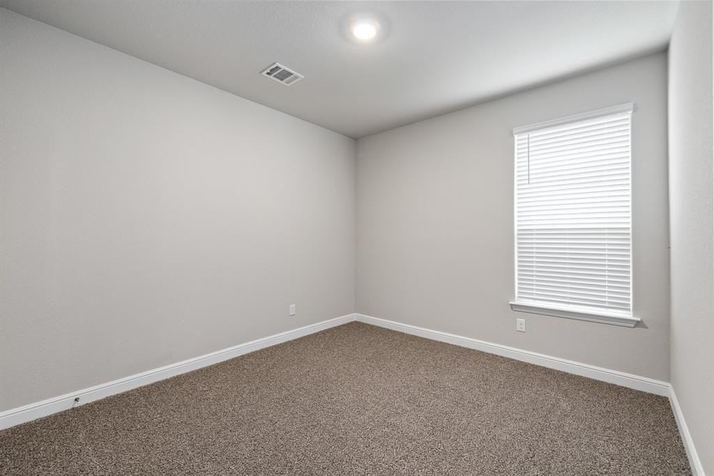 180 Tanager Dr - Photo 5 of 24