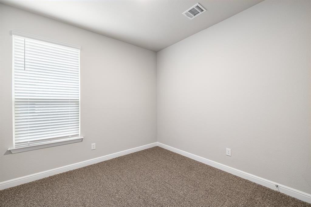 180 Tanager Dr - Photo 7 of 24