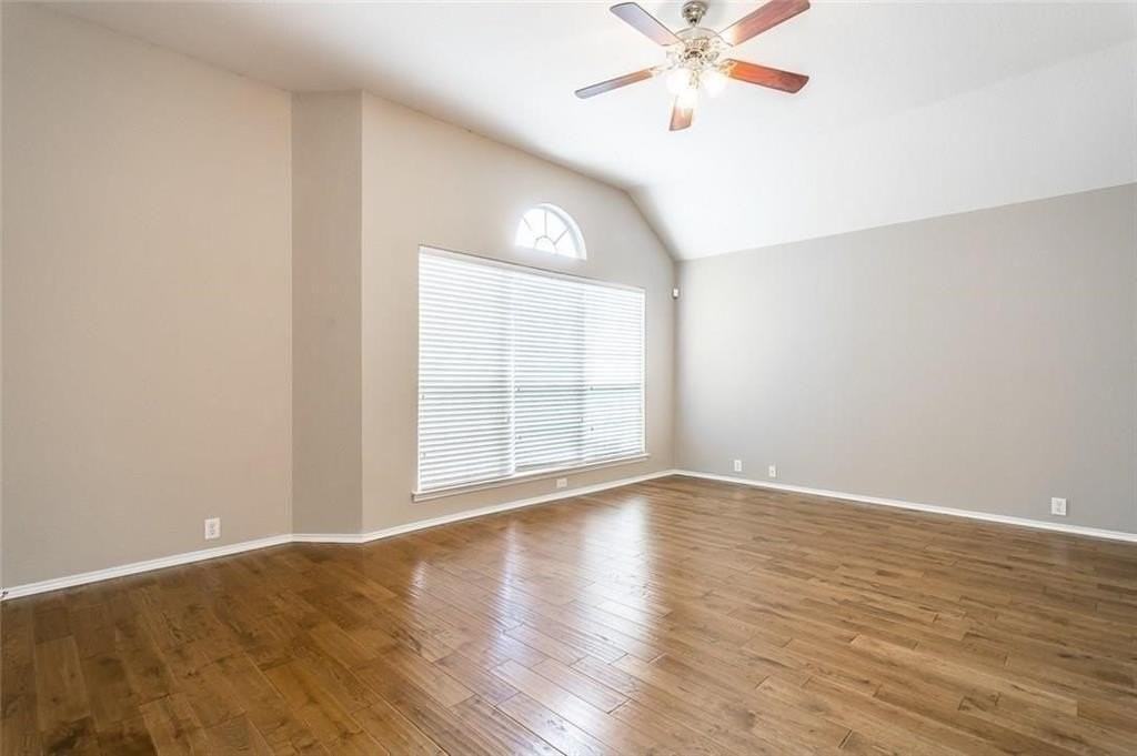 2453 Cimmaron Dr - Photo 4 of 23