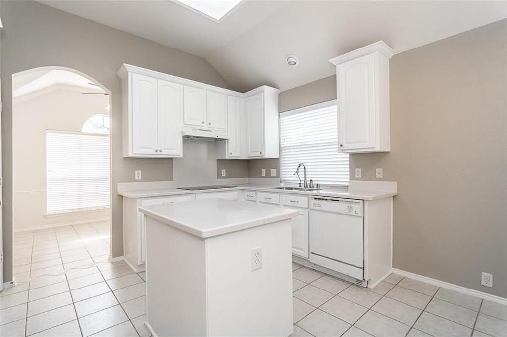 2453 Cimmaron Dr - Photo 6 of 23