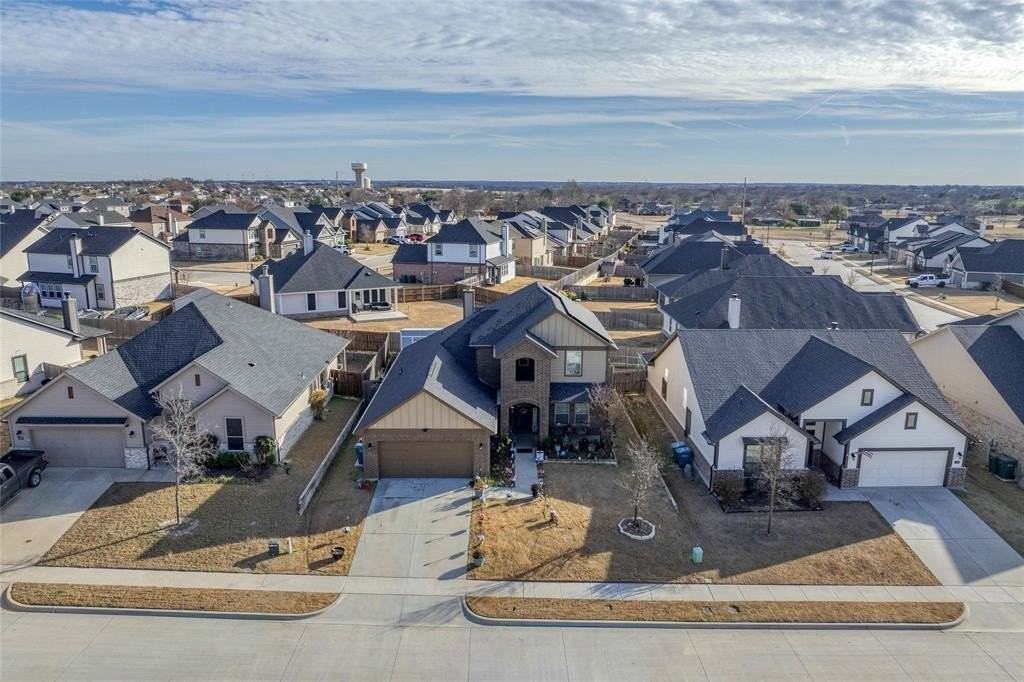 4704 Cormorant Dr - Photo 4 of 35