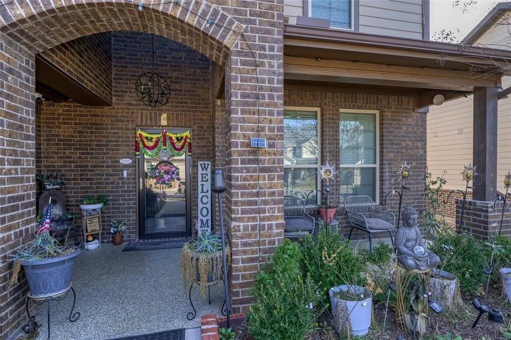 4704 Cormorant Dr - Photo 6 of 35