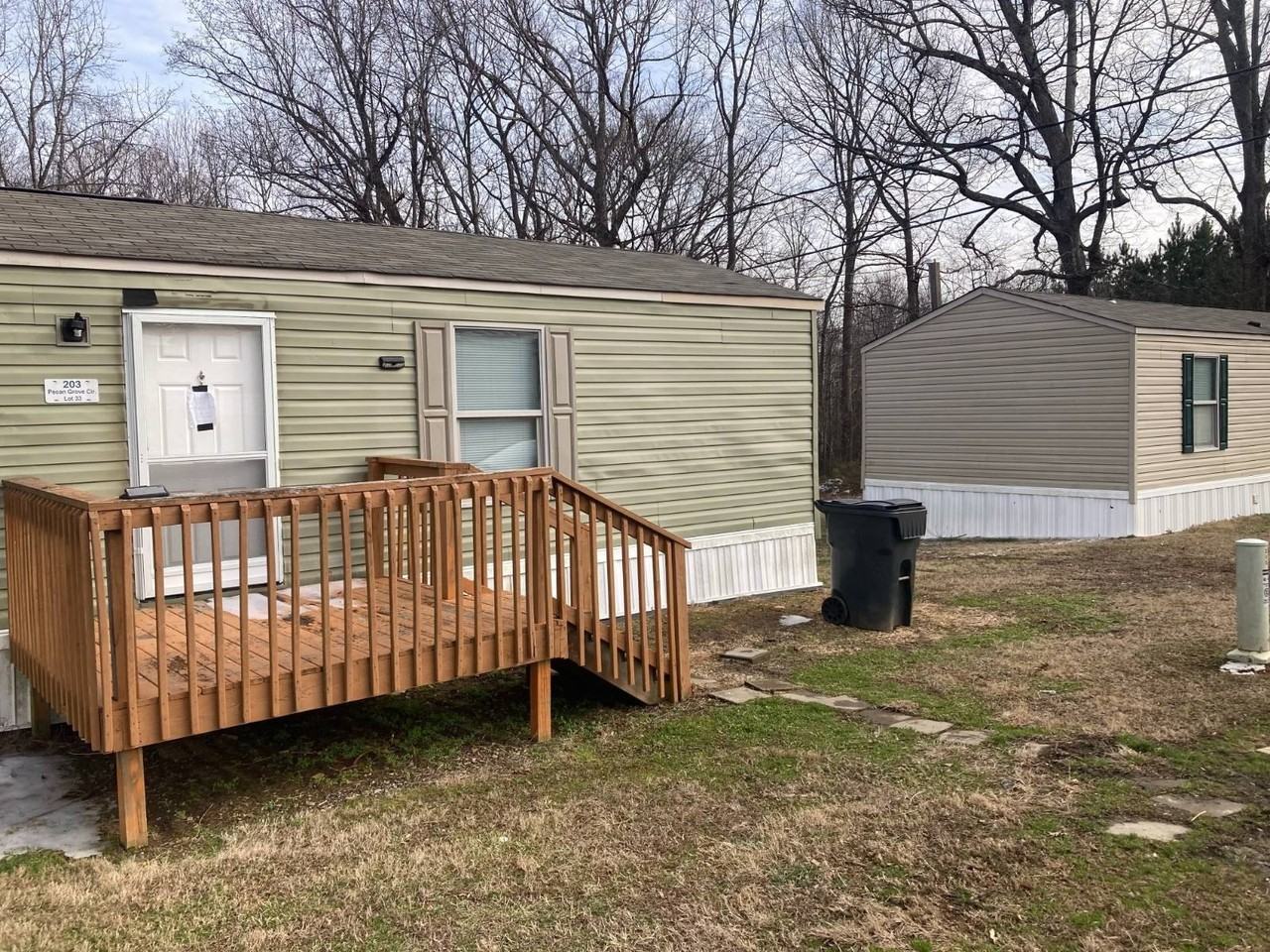 203 Pecan Grove Cir #33 - Photo 2 of 5