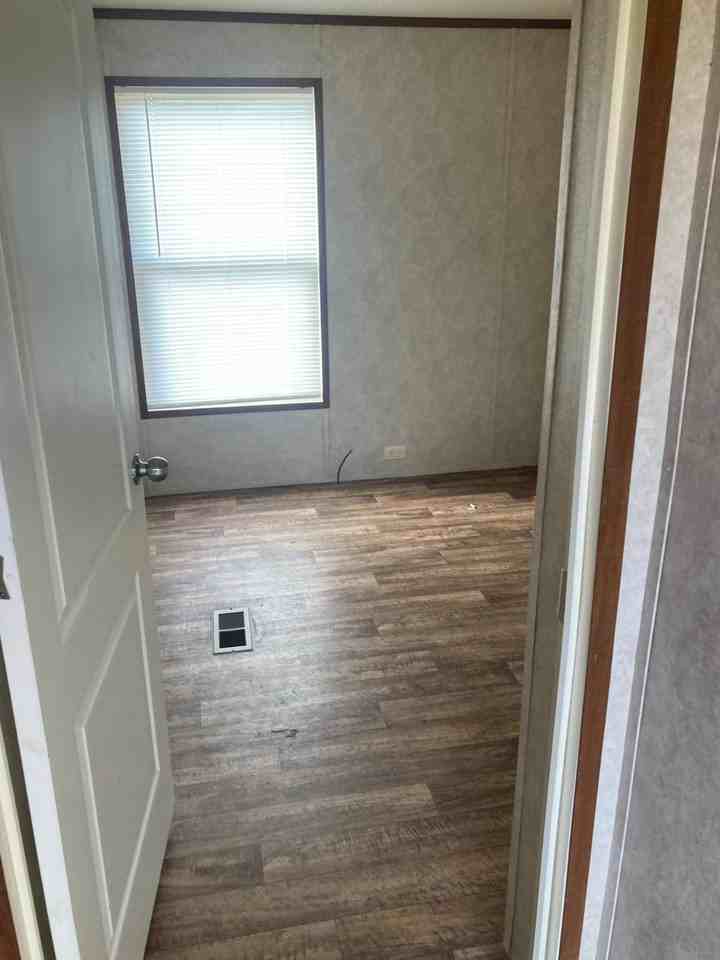 203 Pecan Grove Cir #33 - Photo 4 of 5