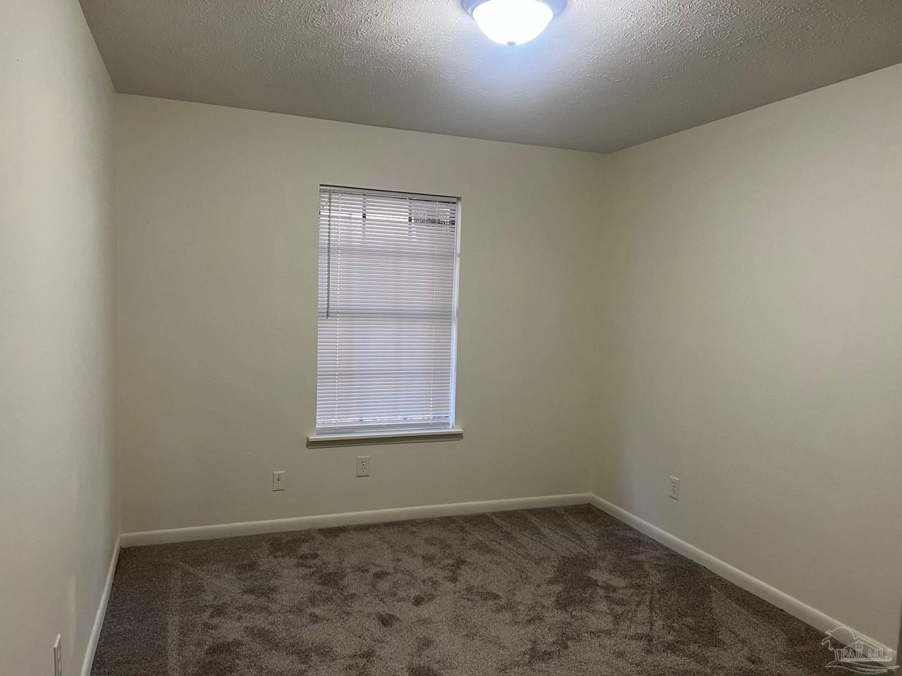 1267 Redwood Ln Apt C #C - Photo 4 of 13