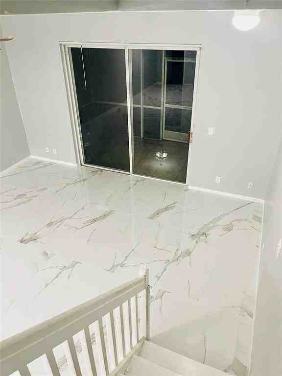 1928 Madeira Dr - Photo 4 of 6