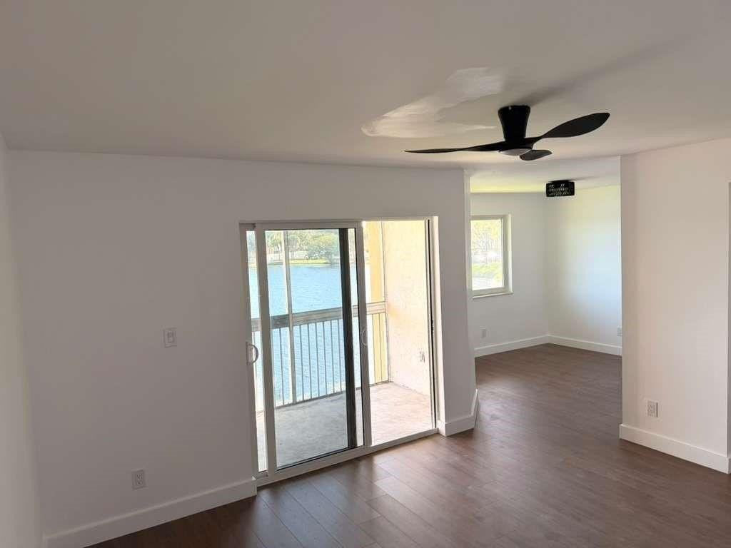 788 Nw 92nd Ave - Photo 4 of 17