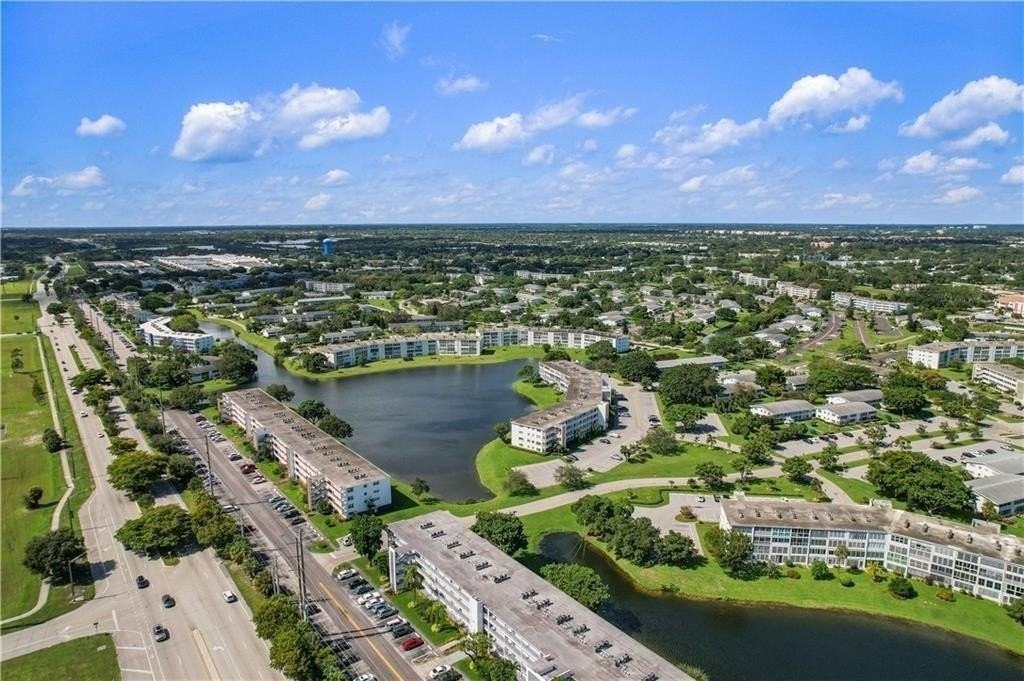 4037 Harwood D - Photo 3 of 21