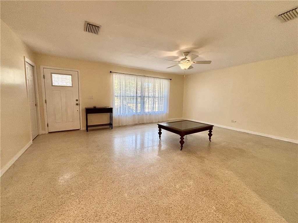 730 17th Ave - Photo 7 of 16