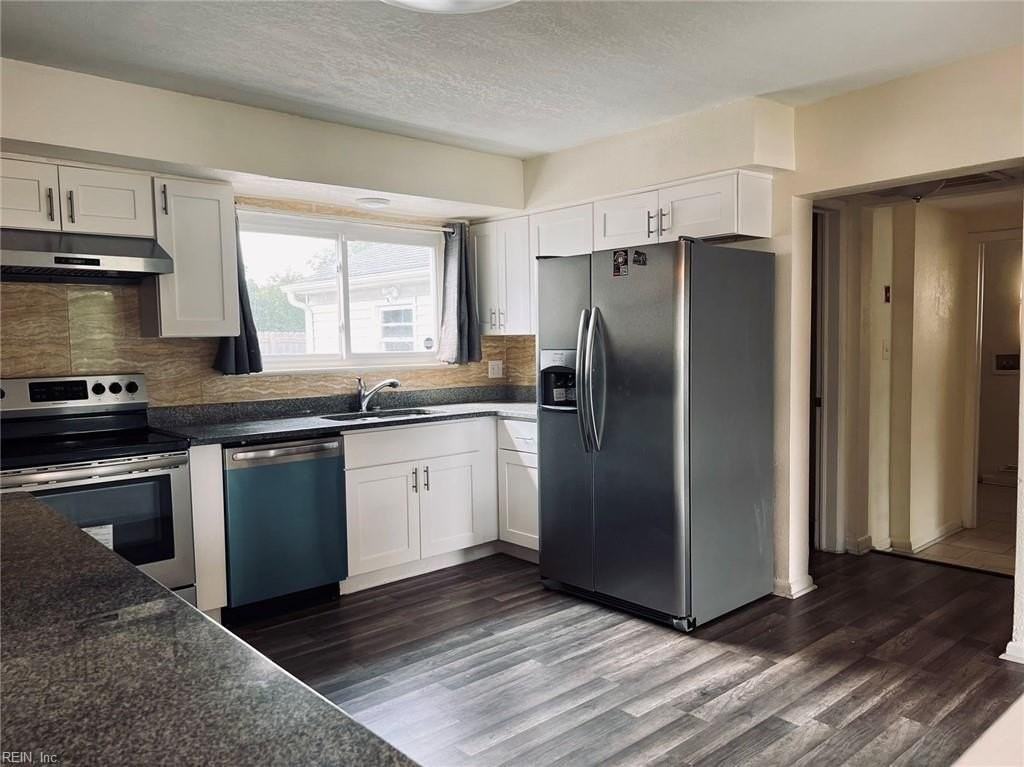 661 Liberty Bell Rd - Photo 3 of 12