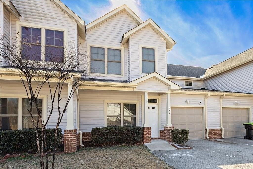 200 Seasons Cir #803