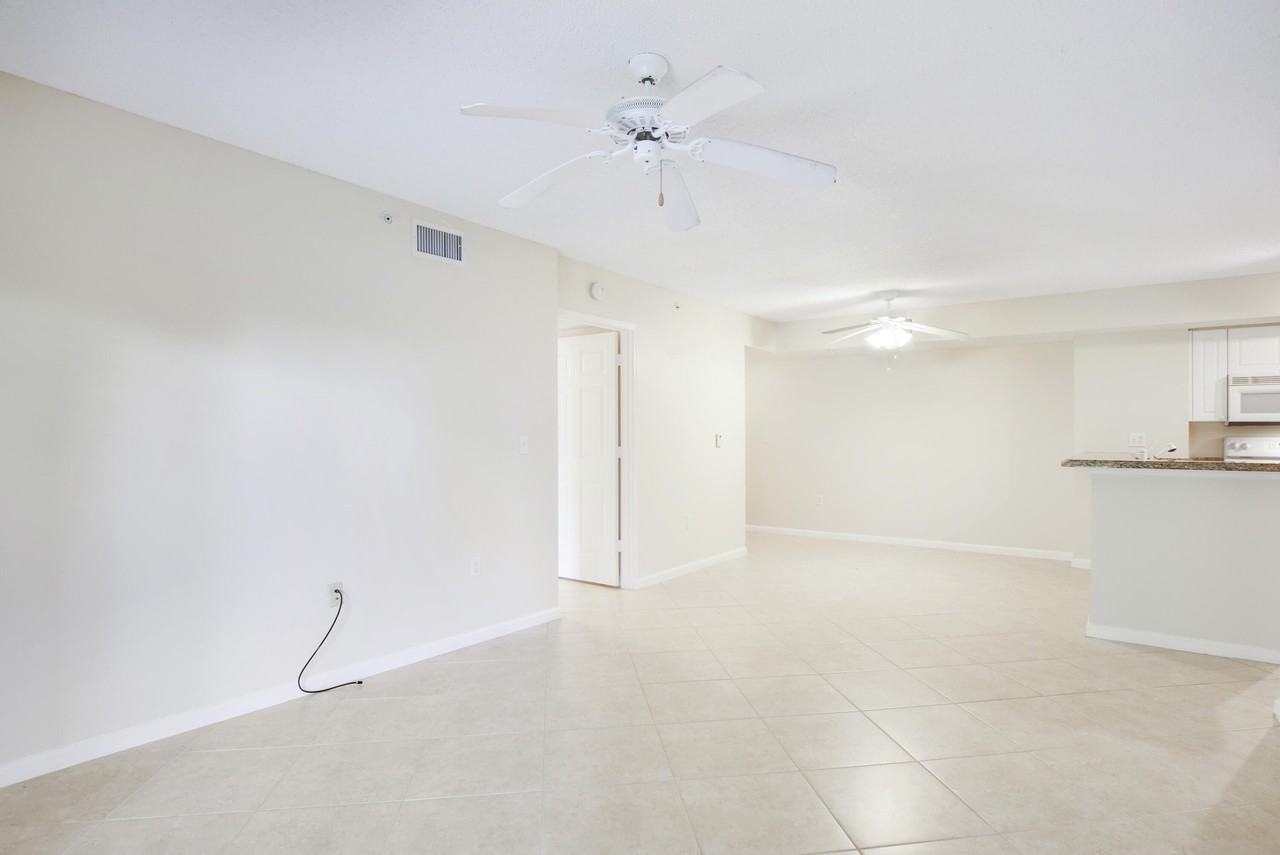 284 Village Blvd #9112 - Photo 5 of 46