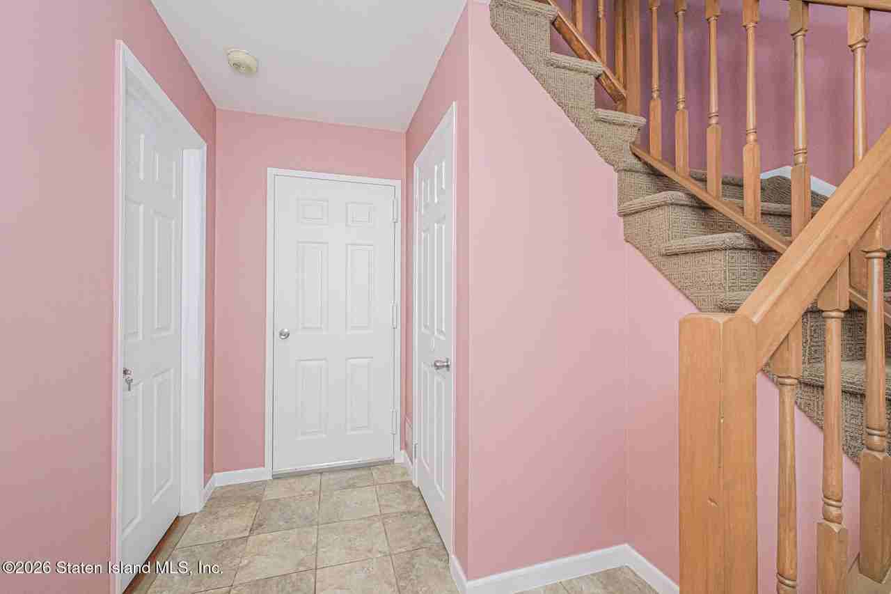 857 Bloomingdale Rd - Photo 4 of 23