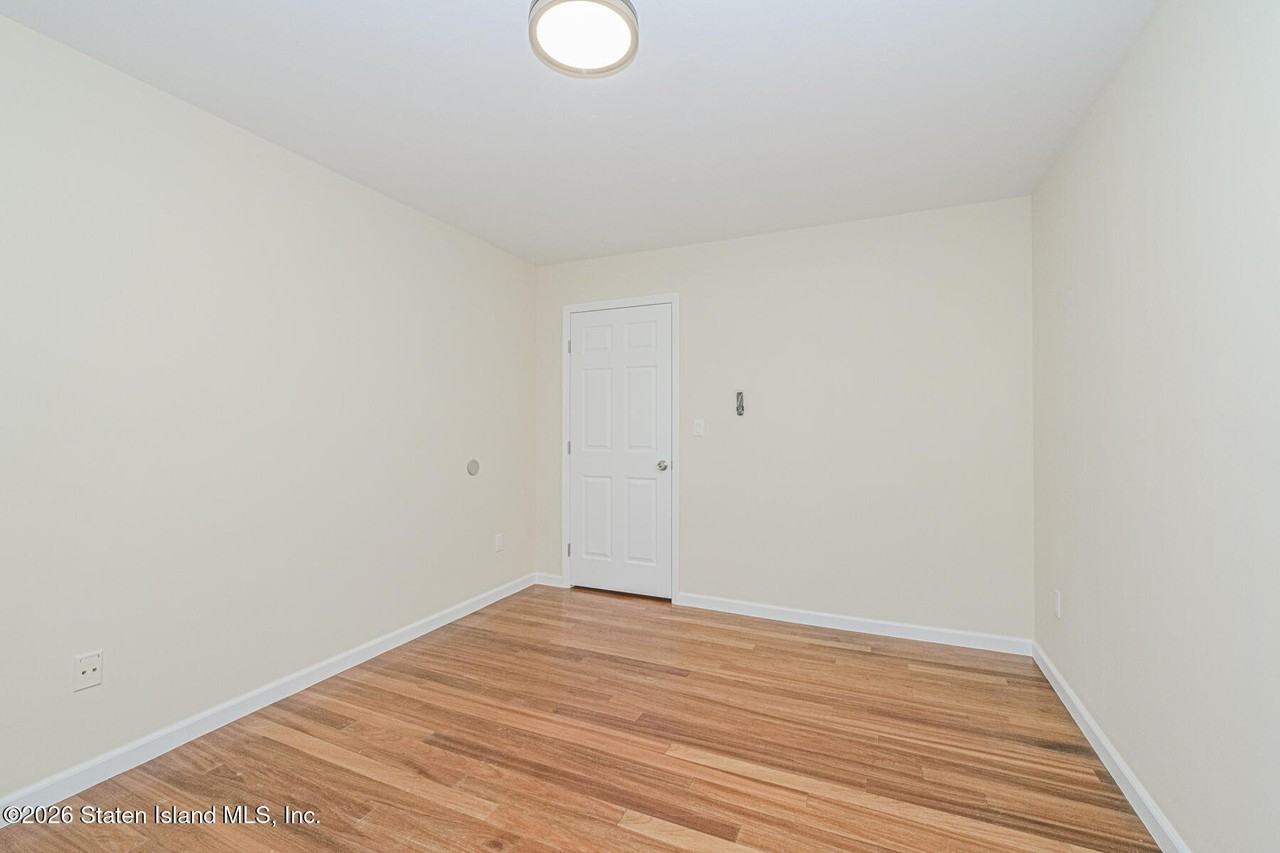 857 Bloomingdale Rd - Photo 6 of 23