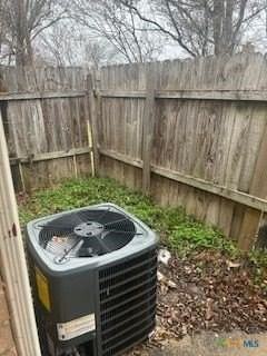 506 Esther Cir - Photo 7 of 19