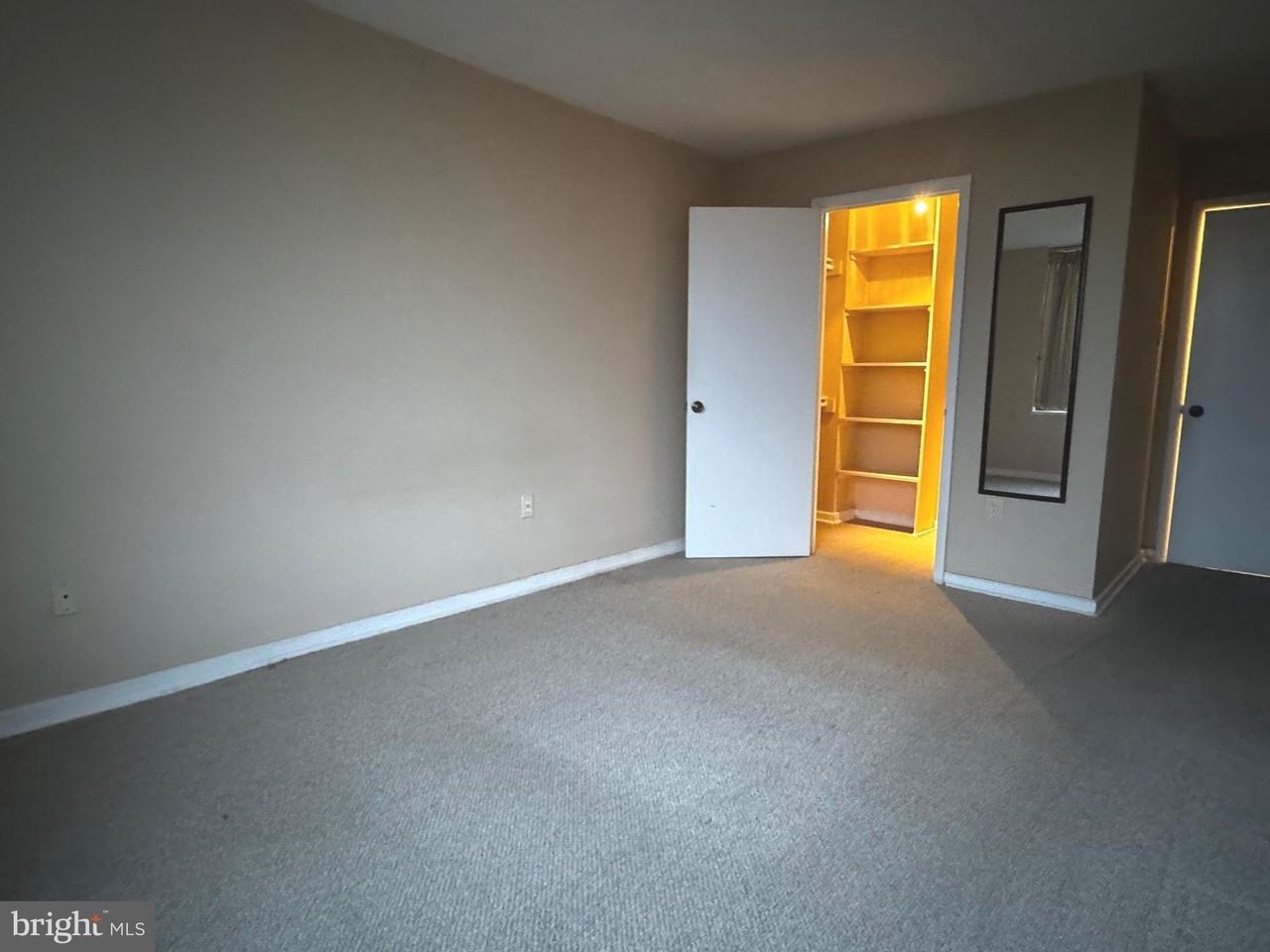 2141 P St Nw Apt 705 #705 - Photo 6 of 22