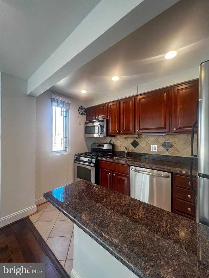 1727 Massachusetts Ave Nw Unit 819 #819 - Photo 5 of 35