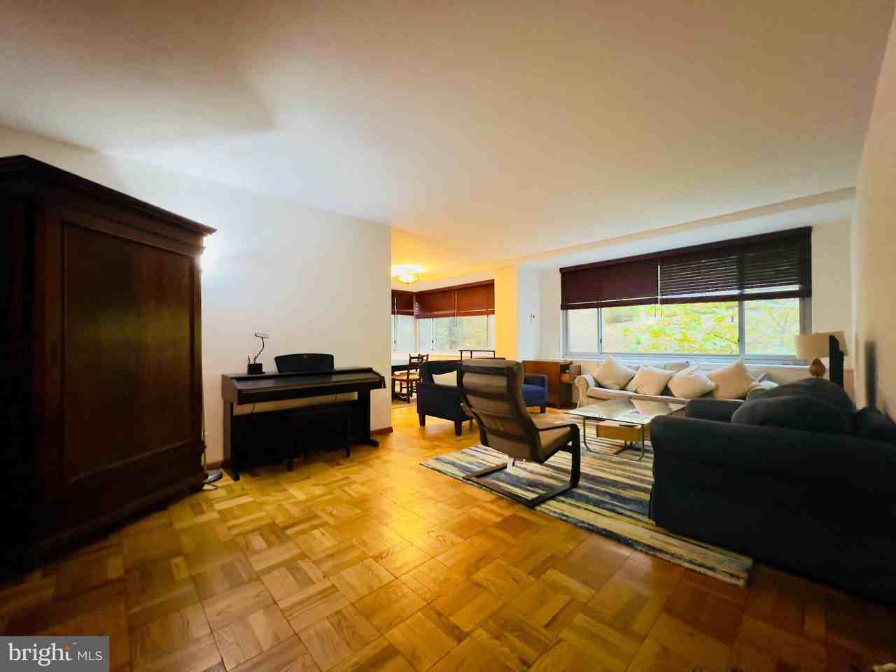 4200 Cathedral Ave Nw Apt 114 #114 - Photo 7 of 10