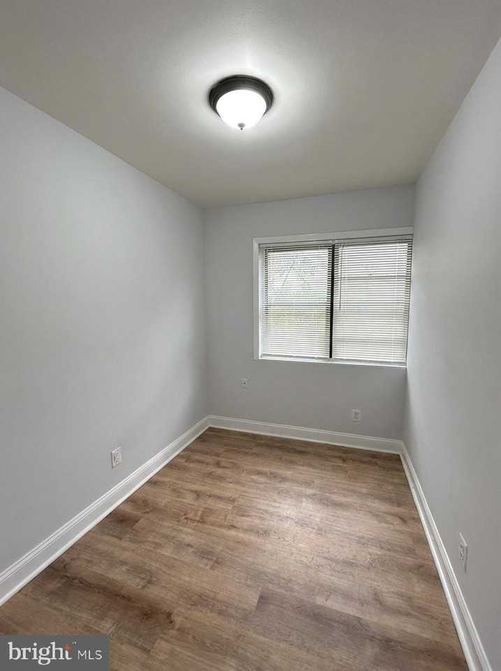 2100 Channing St Ne Apt 3a #3A - Photo 3 of 7