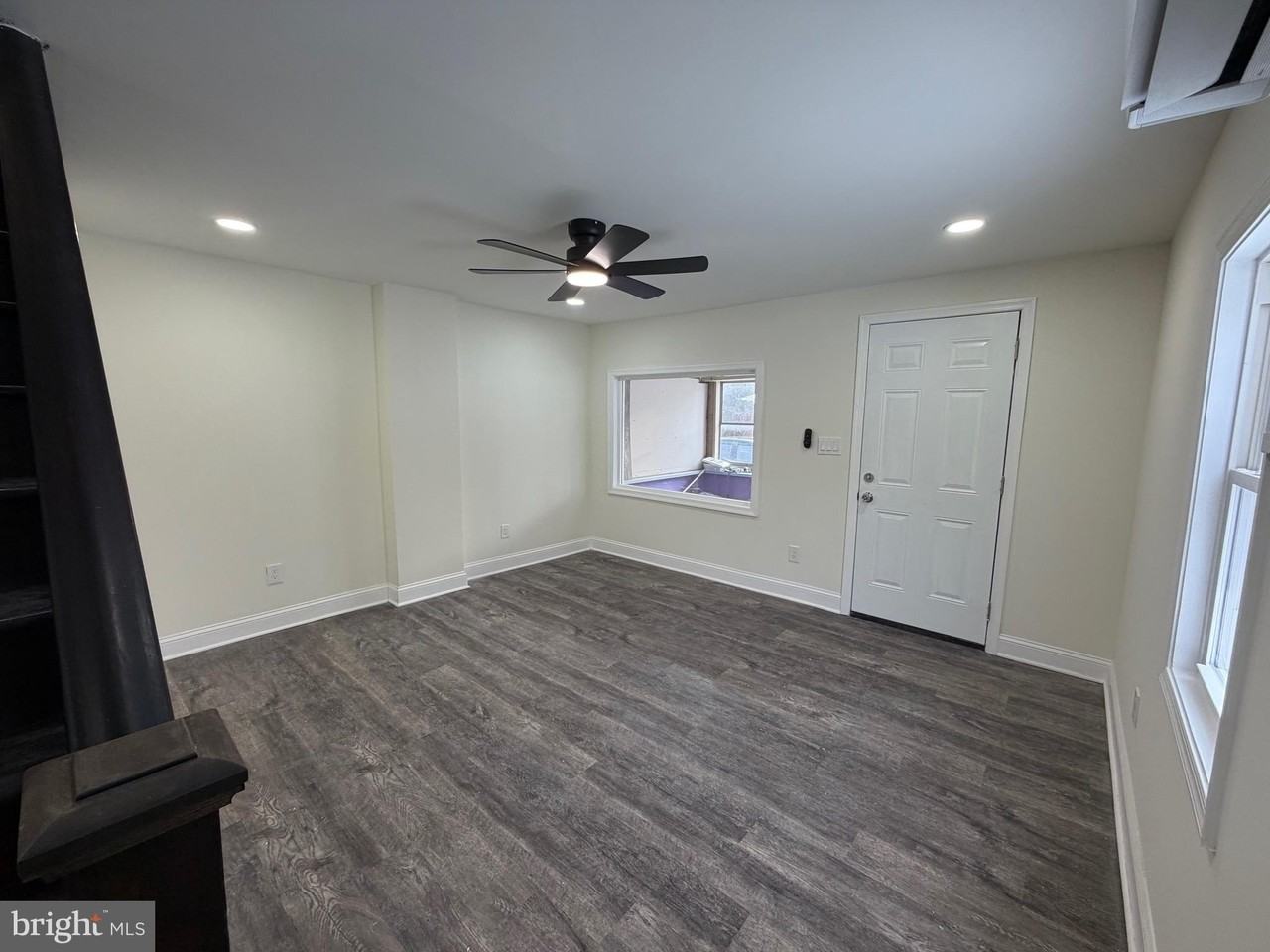 197 Main St - Photo 4 of 17