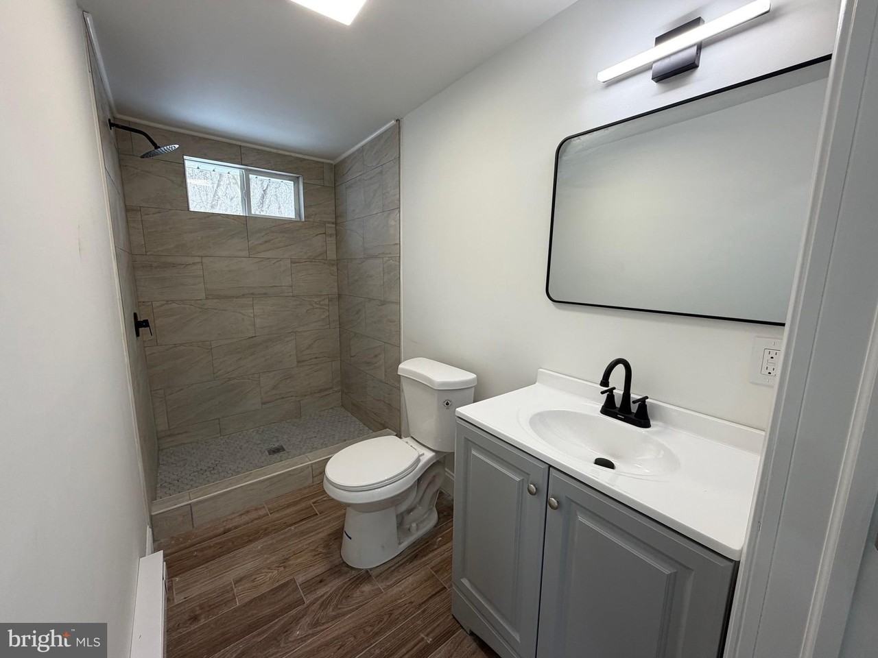 197 Main St - Photo 6 of 17