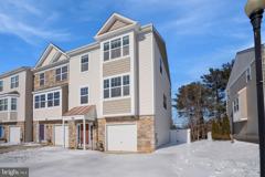 592 Burr Oak Ct - Photo 1 of 1