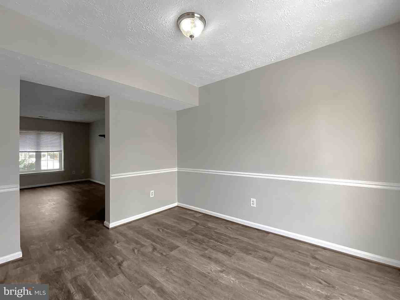 4232 Drake Ct - Photo 7 of 25