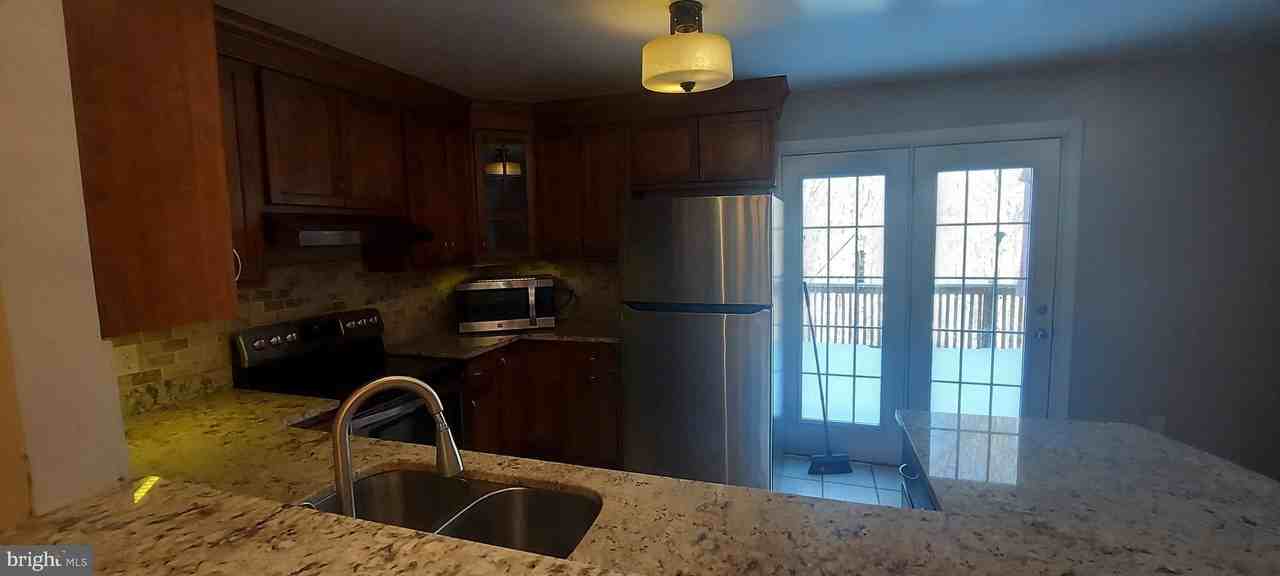 19278 Wheatfield Ter - Photo 2 of 27