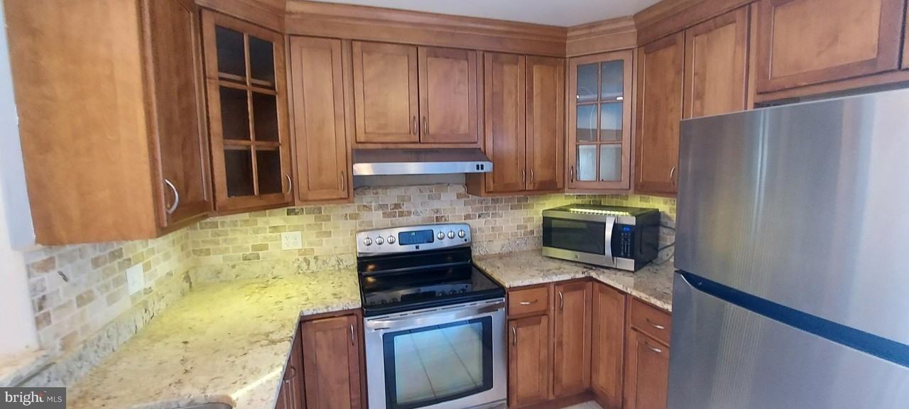 19278 Wheatfield Ter - Photo 5 of 27