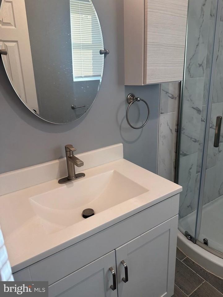 5103 Brookdale Ct - Photo 4 of 6