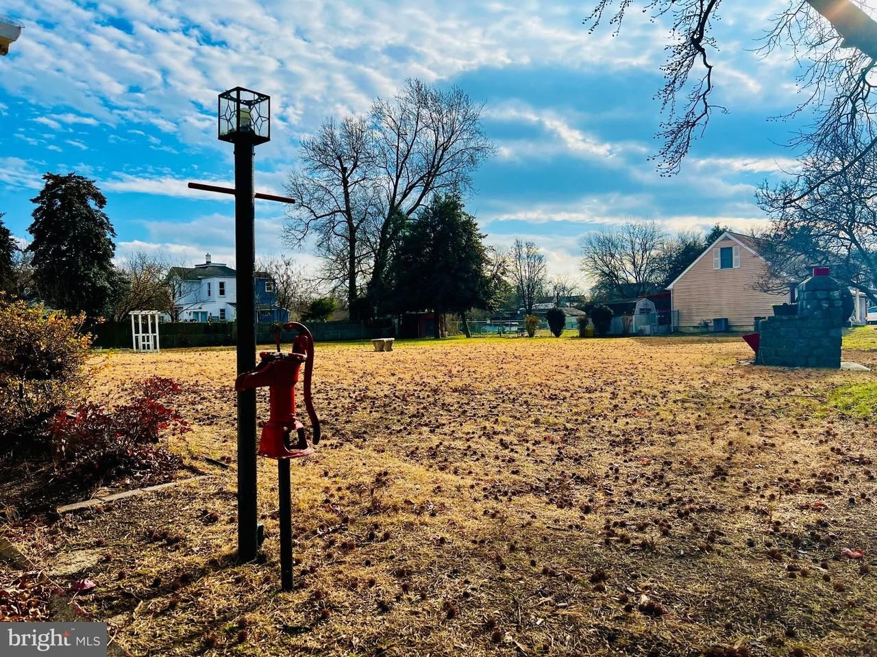 222 Berlin Rd N - Photo 5 of 7