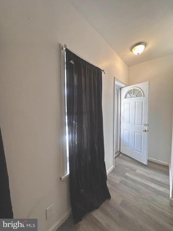 25 Murray St - Photo 3 of 17