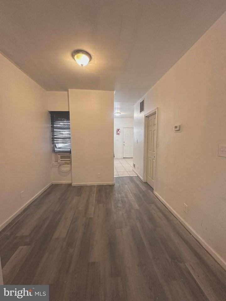 25 Murray St - Photo 4 of 17