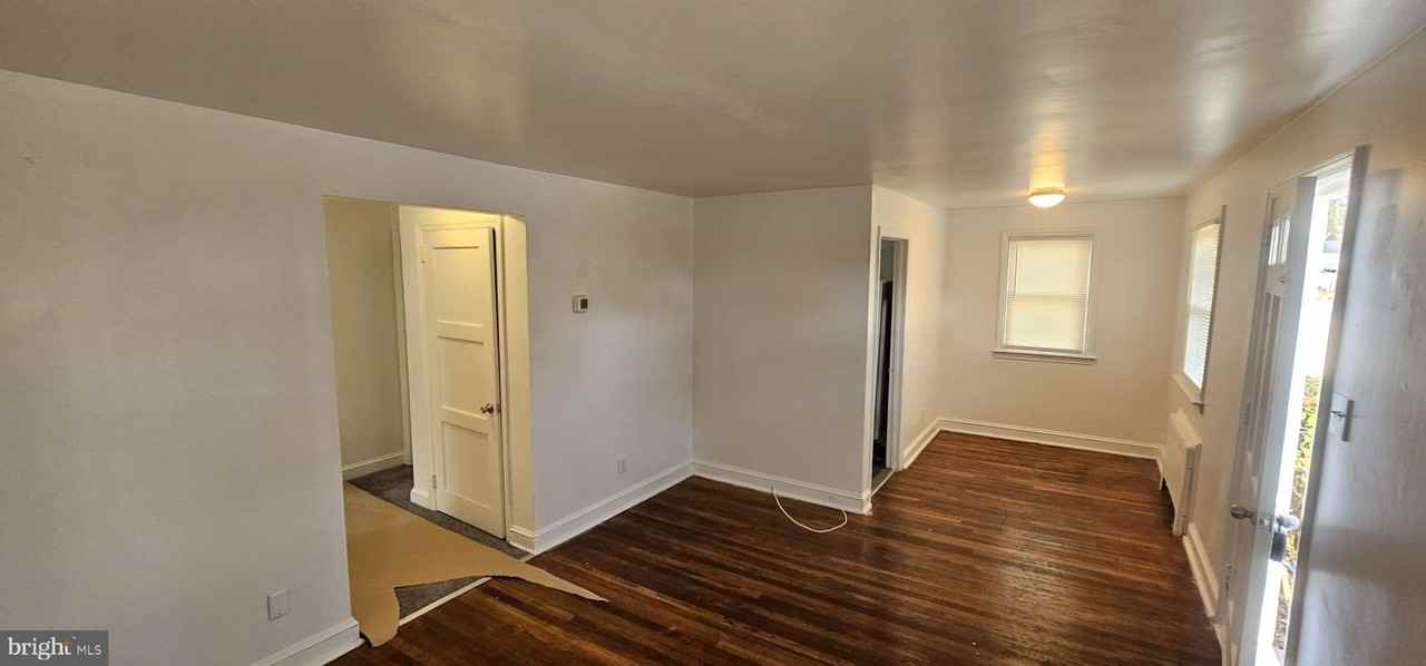 1ST Lee St #1stFL - Photo 5 of 13