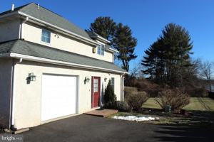 featured image of 40 Hidden Cove Dr