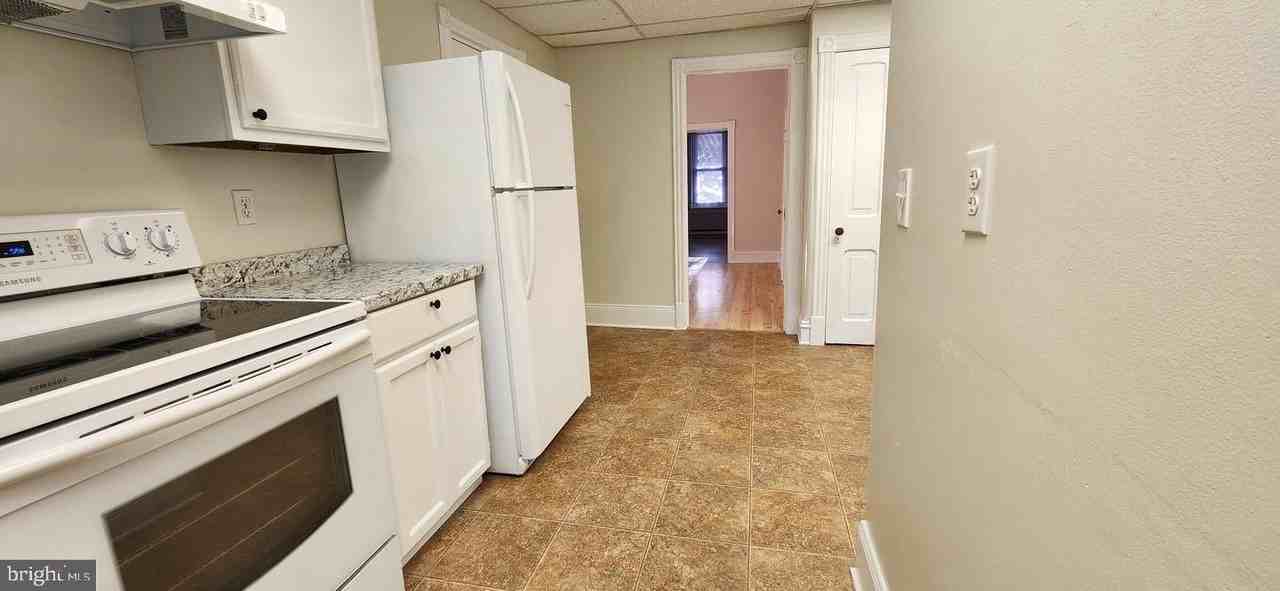 51 N Hellertown Ave - Photo 2 of 13
