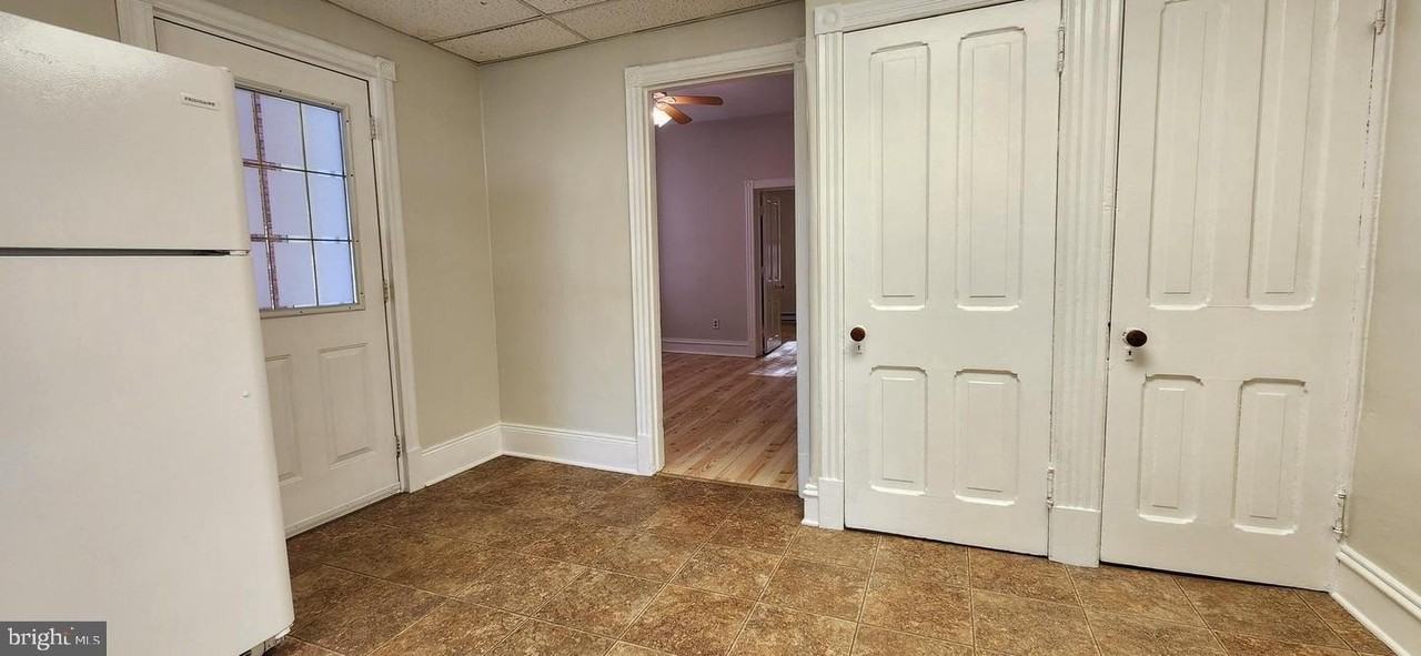 51 N Hellertown Ave - Photo 3 of 13