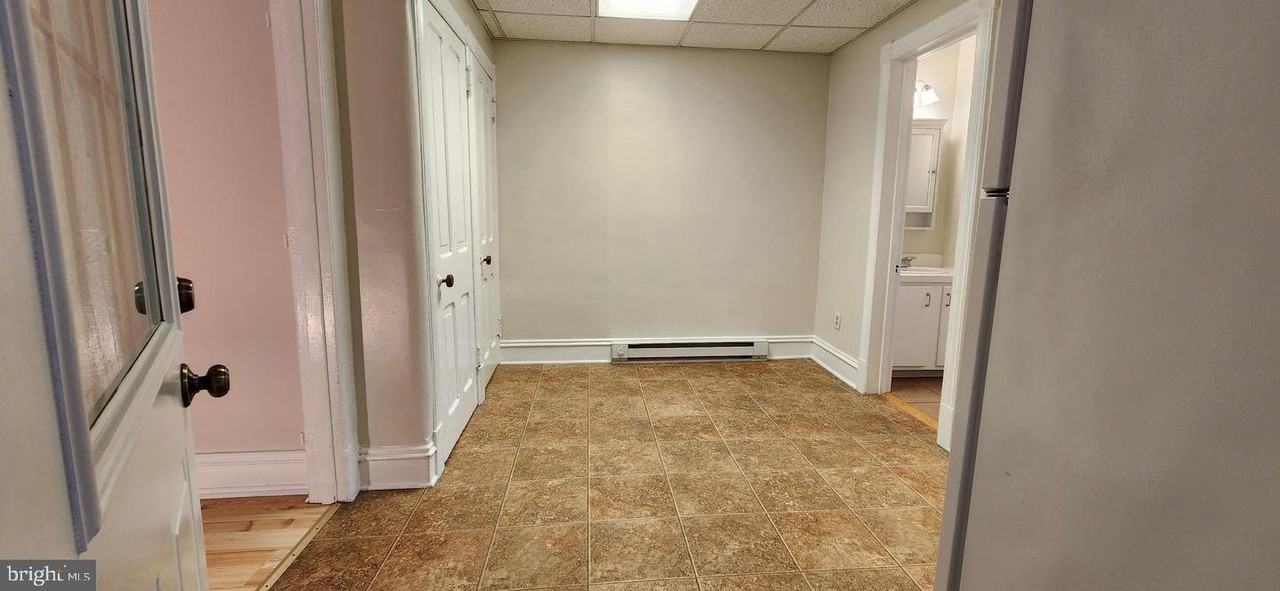 51 N Hellertown Ave - Photo 5 of 13