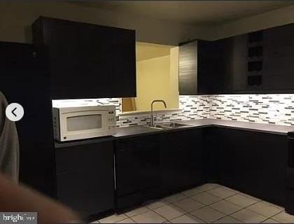 185 Stirling Ct - Photo 3 of 14