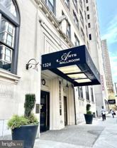 1324 Locust St Apt 1017-00 #1017 - Photo 1 of 1