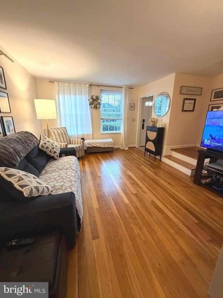 4507 34th St S - Photo 2 of 18