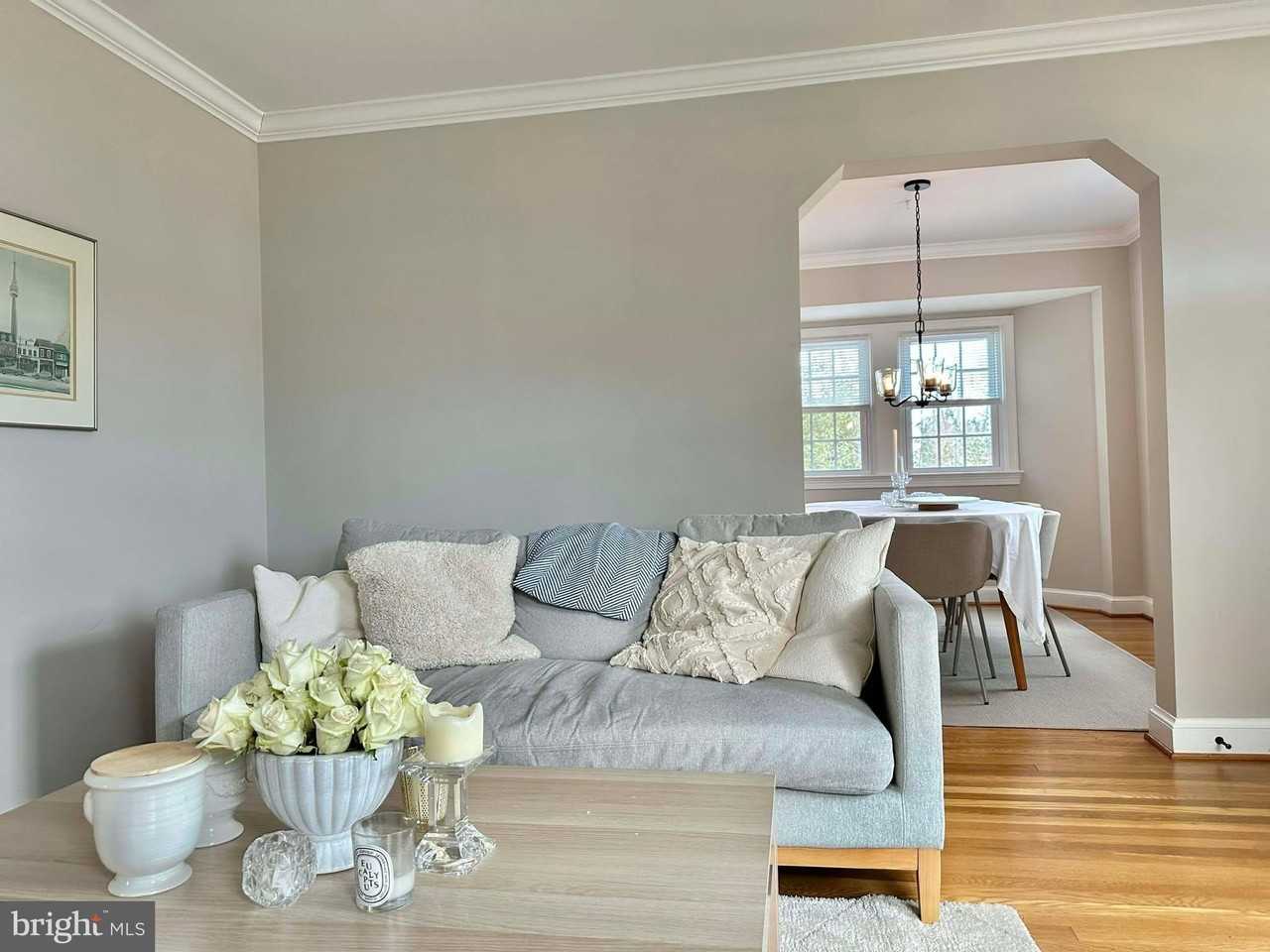 1228 N Stuart St - Photo 3 of 21