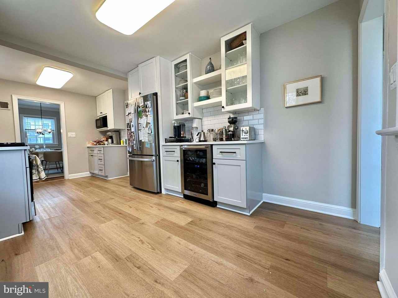 1228 N Stuart St - Photo 6 of 21