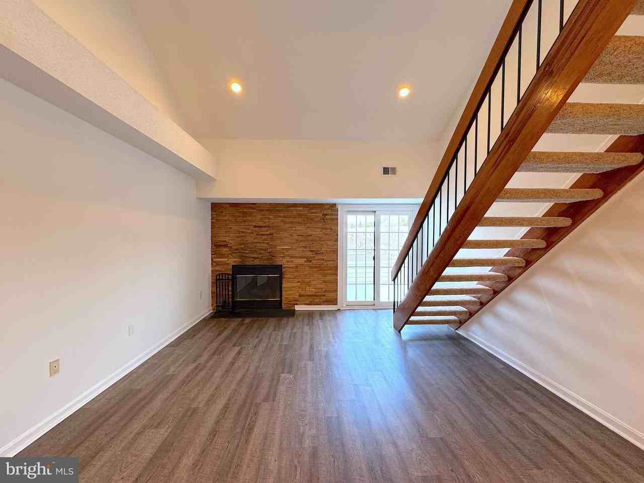 6939 Mary Caroline Cir Unit I #I - Photo 2 of 25