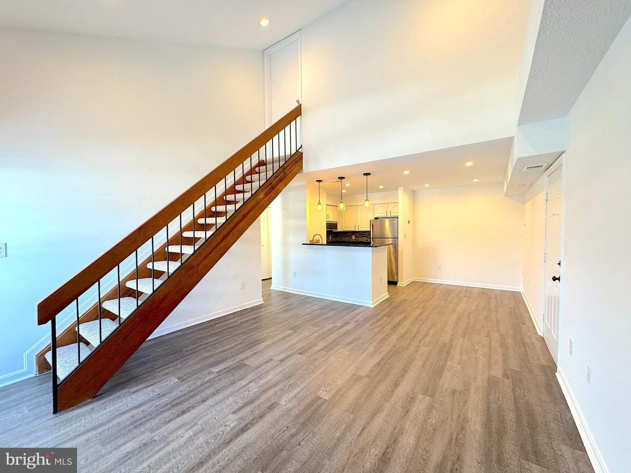 6939 Mary Caroline Cir Unit I #I - Photo 3 of 25